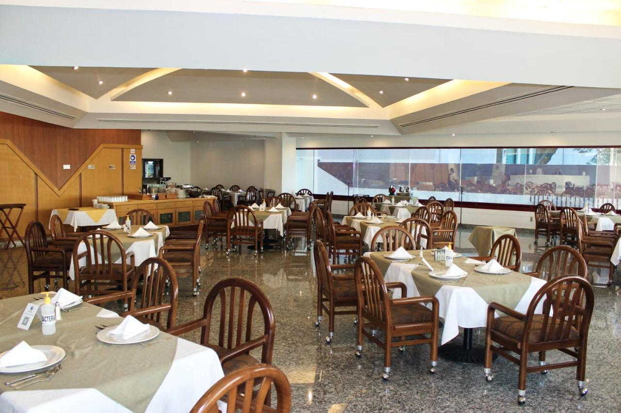 San Juan Park Hotel San Juan del Río Εξωτερικό φωτογραφία The restaurant